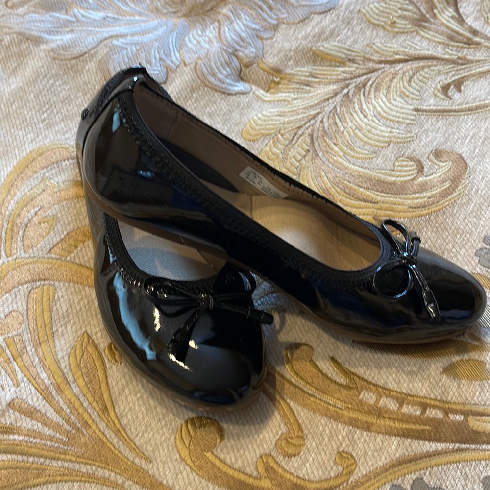 Dress shoes